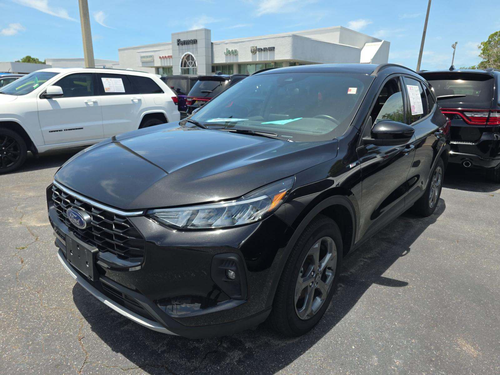 FORD ESCAPE - 1