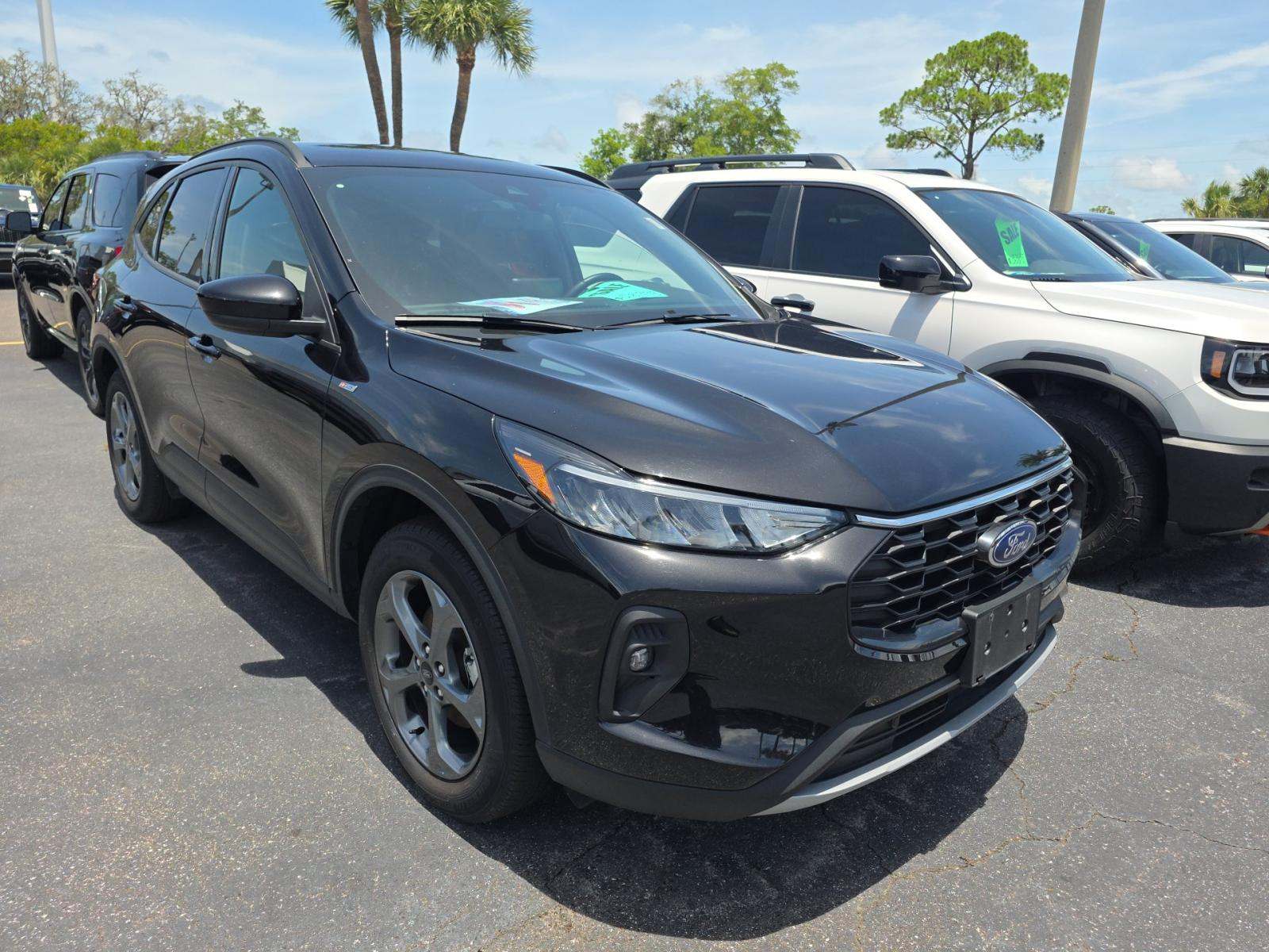 FORD ESCAPE - 4
