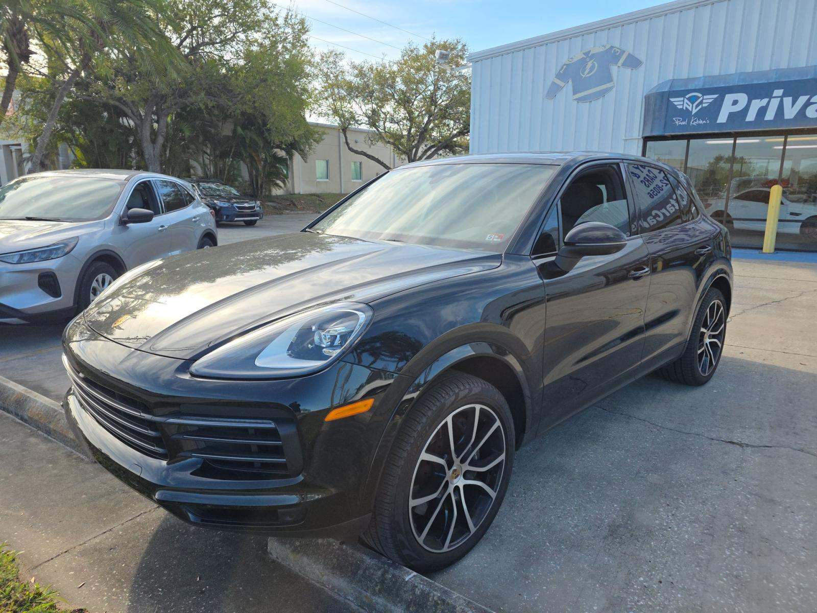 2023 Porsche Cayenne Platinum Edition AWD