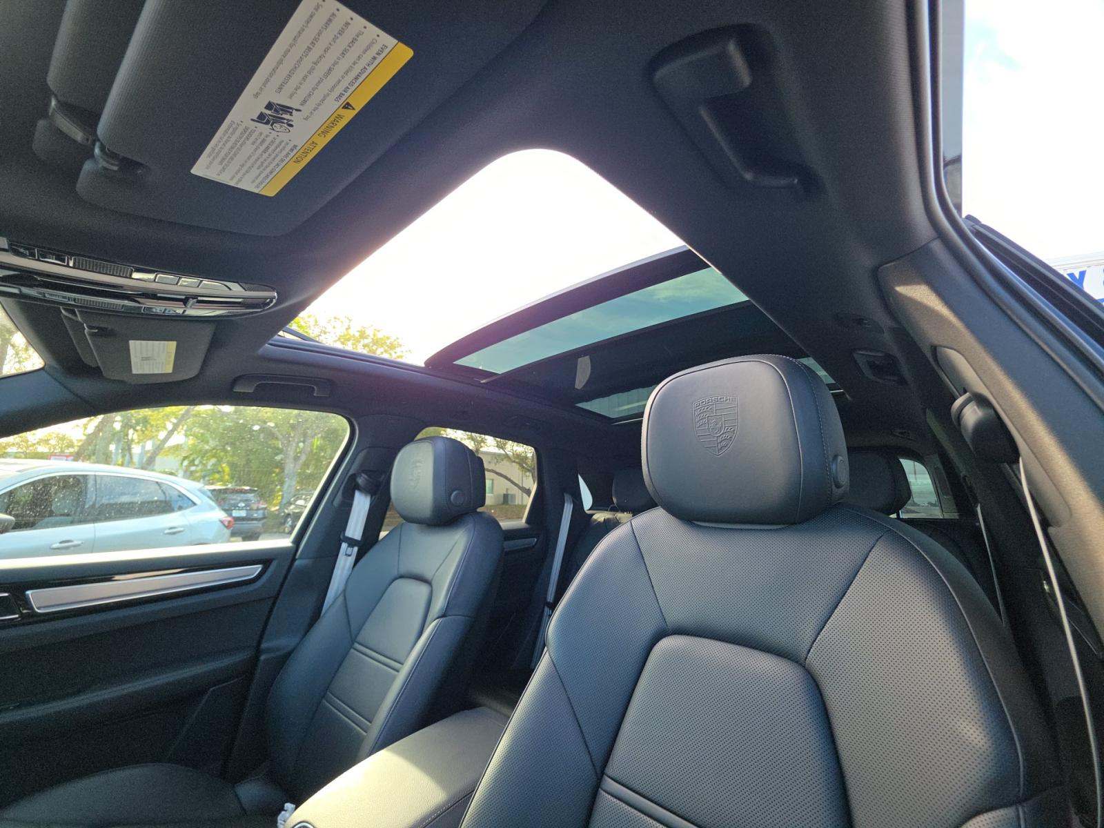 2023 Porsche Cayenne Platinum Edition AWD