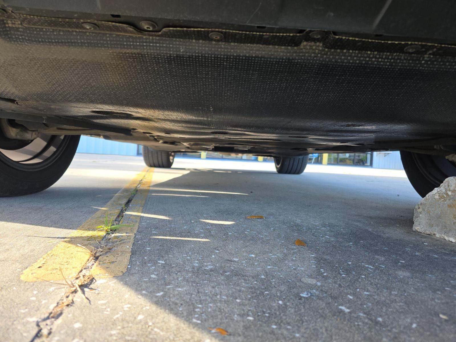 2023 Porsche Cayenne Platinum Edition AWD