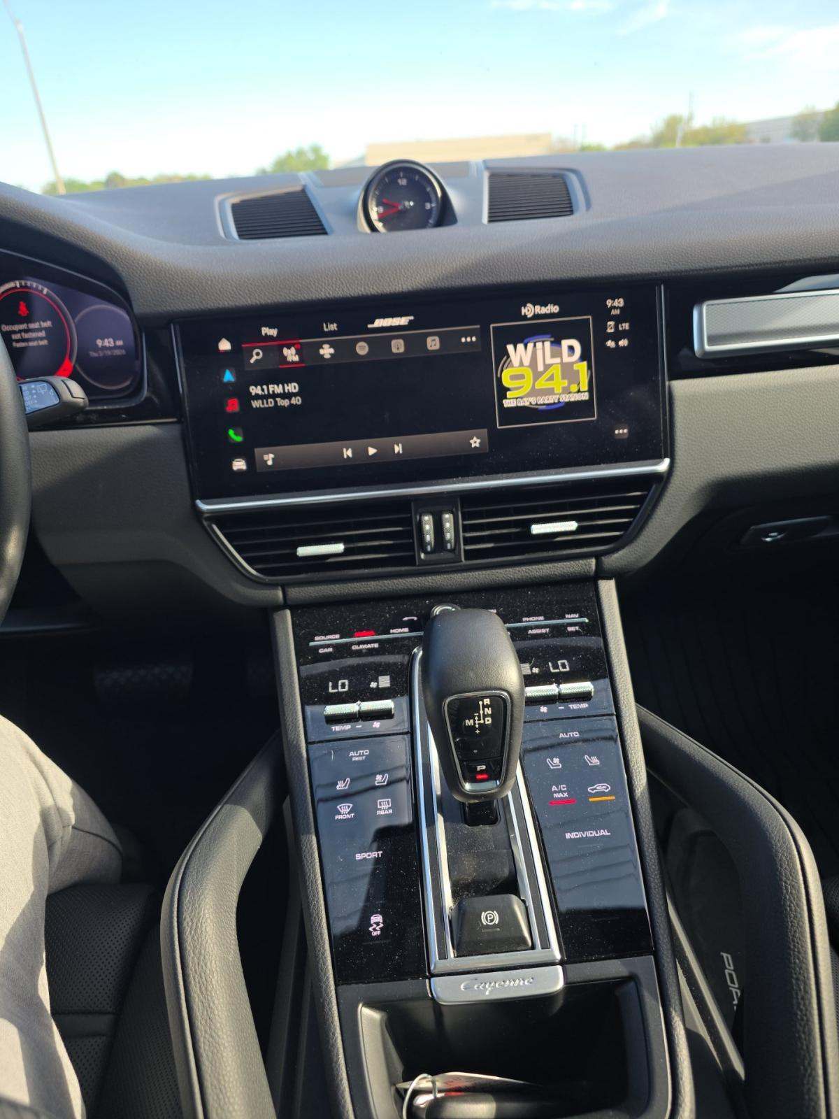 2023 Porsche Cayenne Platinum Edition AWD