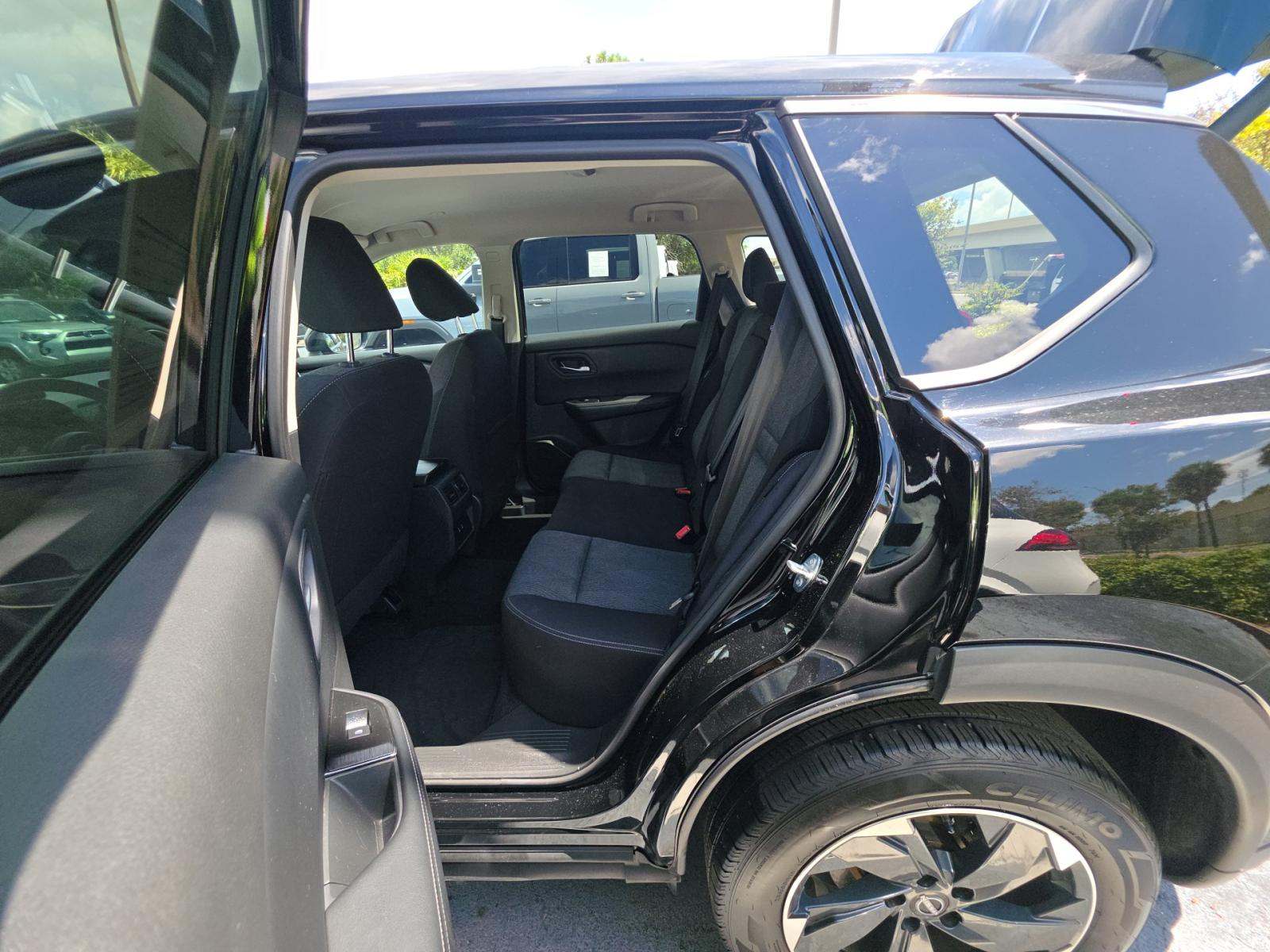 2024 Nissan Rogue SV AWD