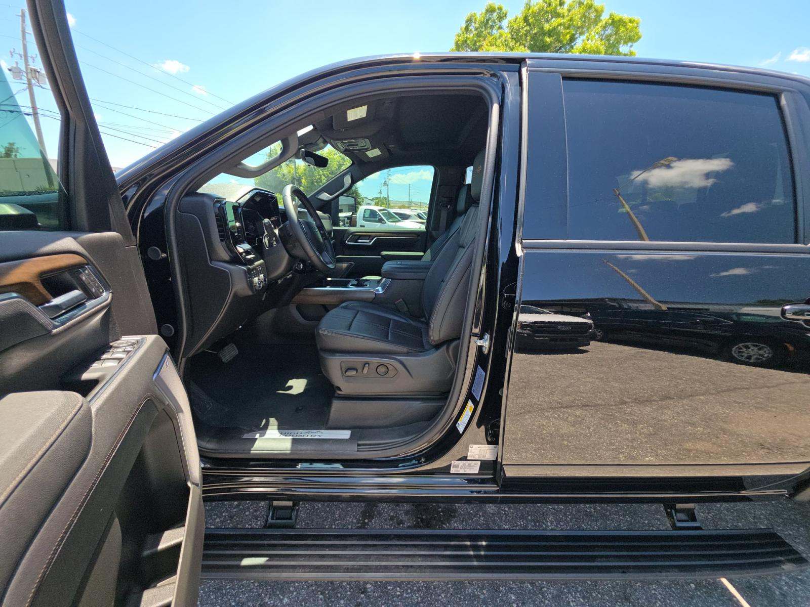 2025 Chevrolet Silverado 2500HD High Country AWD