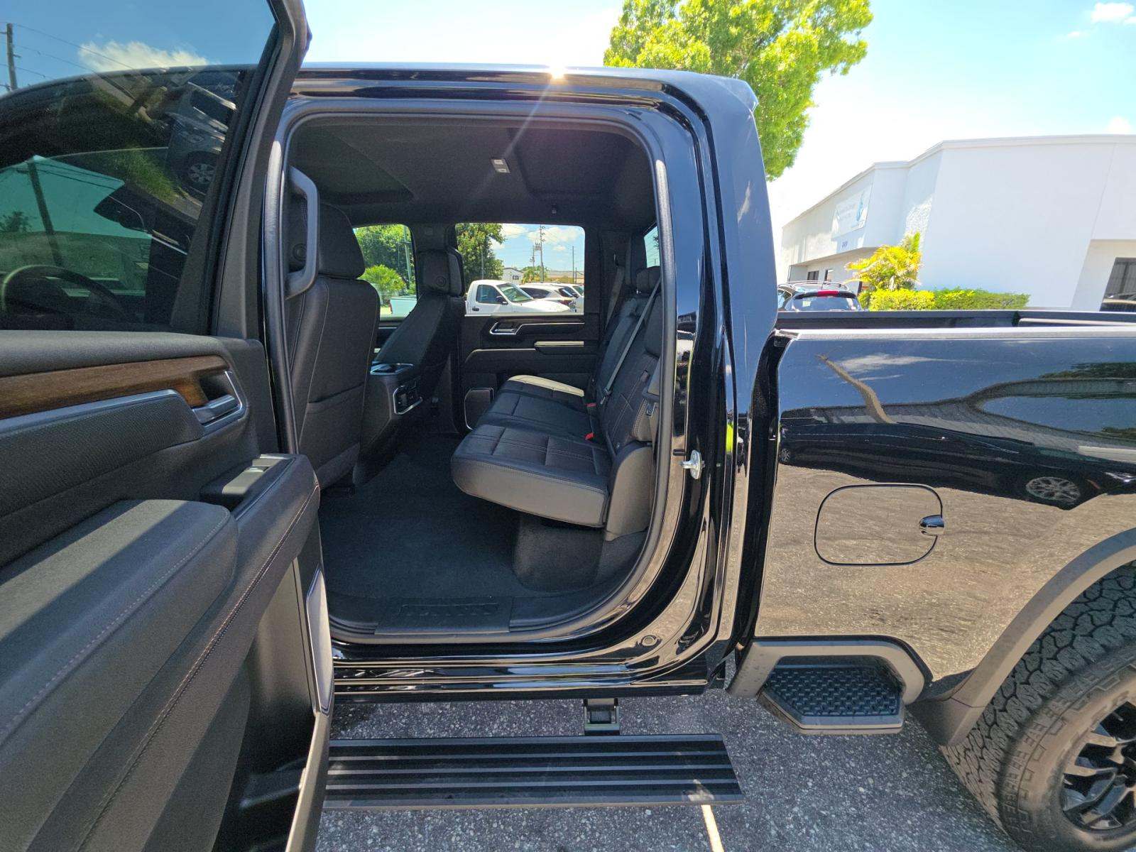 2025 Chevrolet Silverado 2500HD High Country AWD