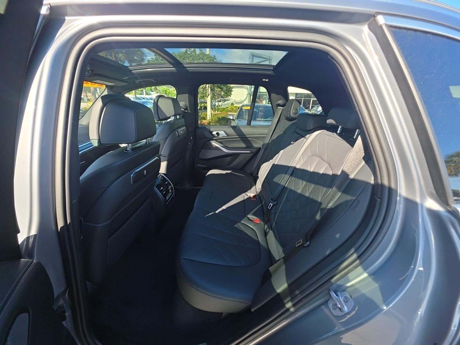 2025 BMW X5 sDrive40i RWD