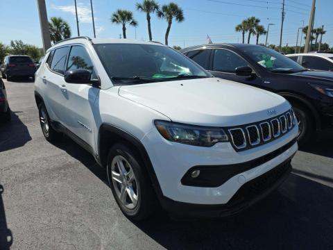 JEEP LATITUDE - 4