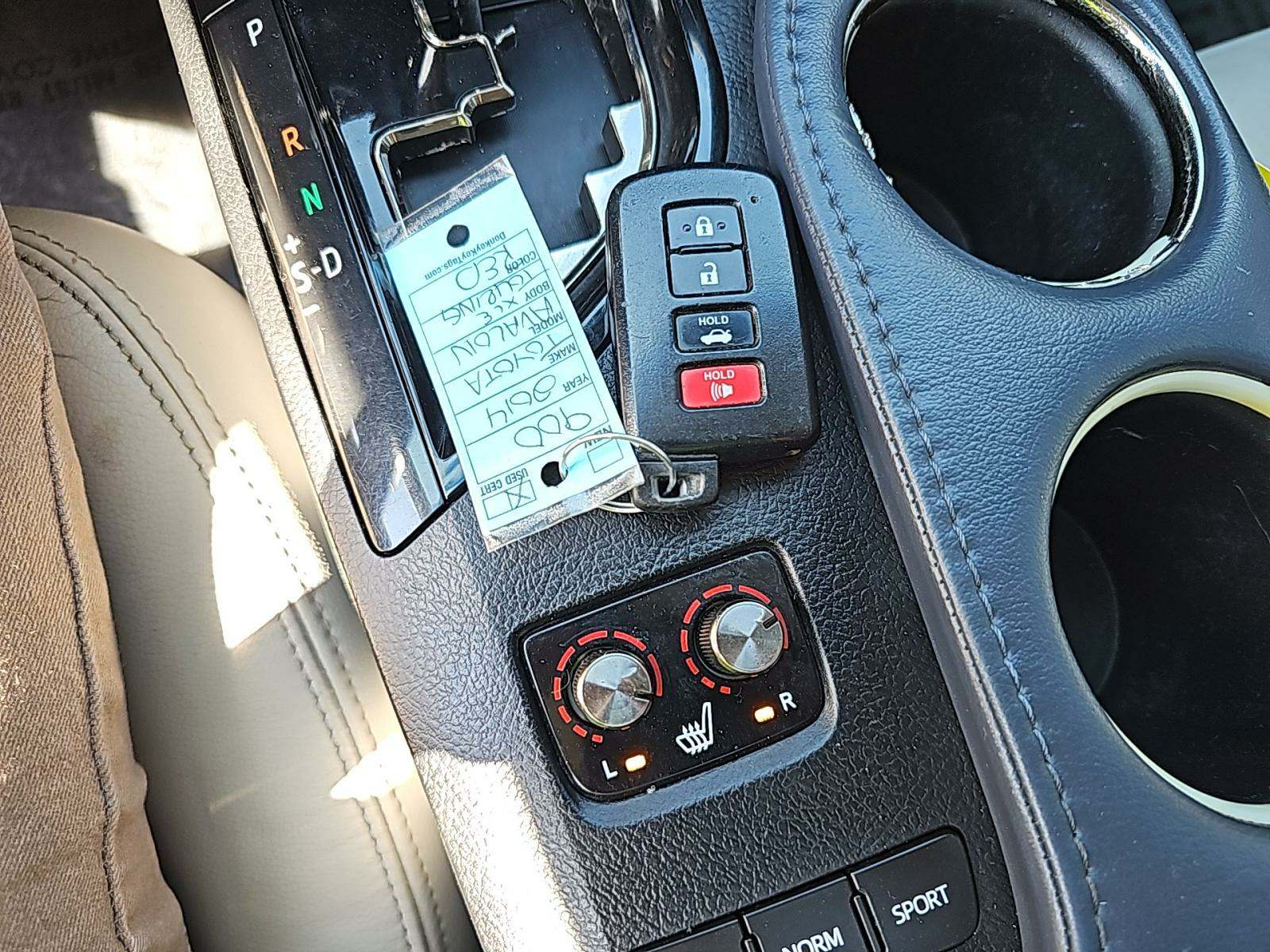 2014 Toyota Avalon XLE Touring FWD