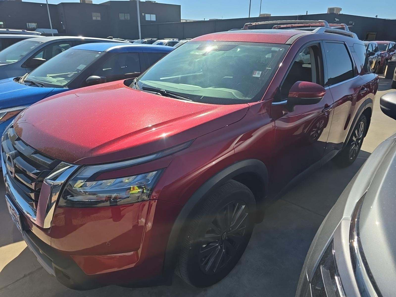 2025 Nissan Pathfinder SL FWD