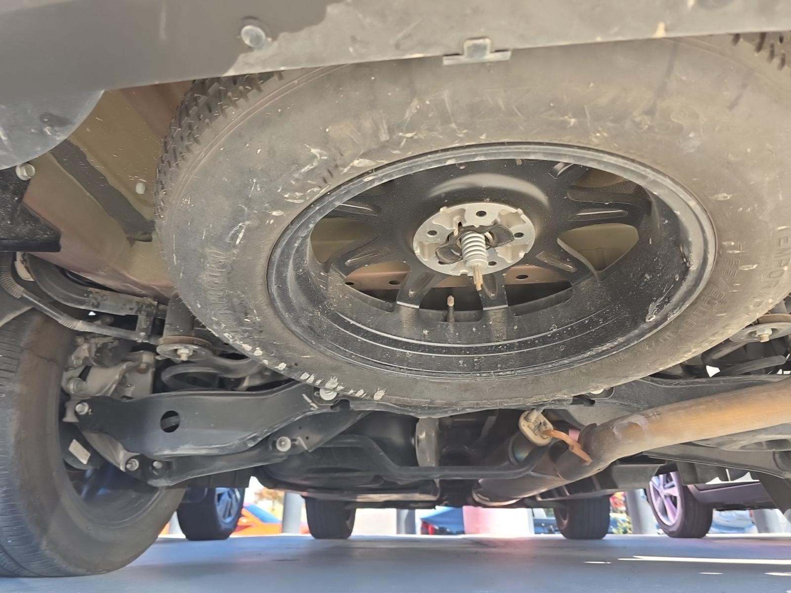 2025 Nissan Pathfinder SL FWD