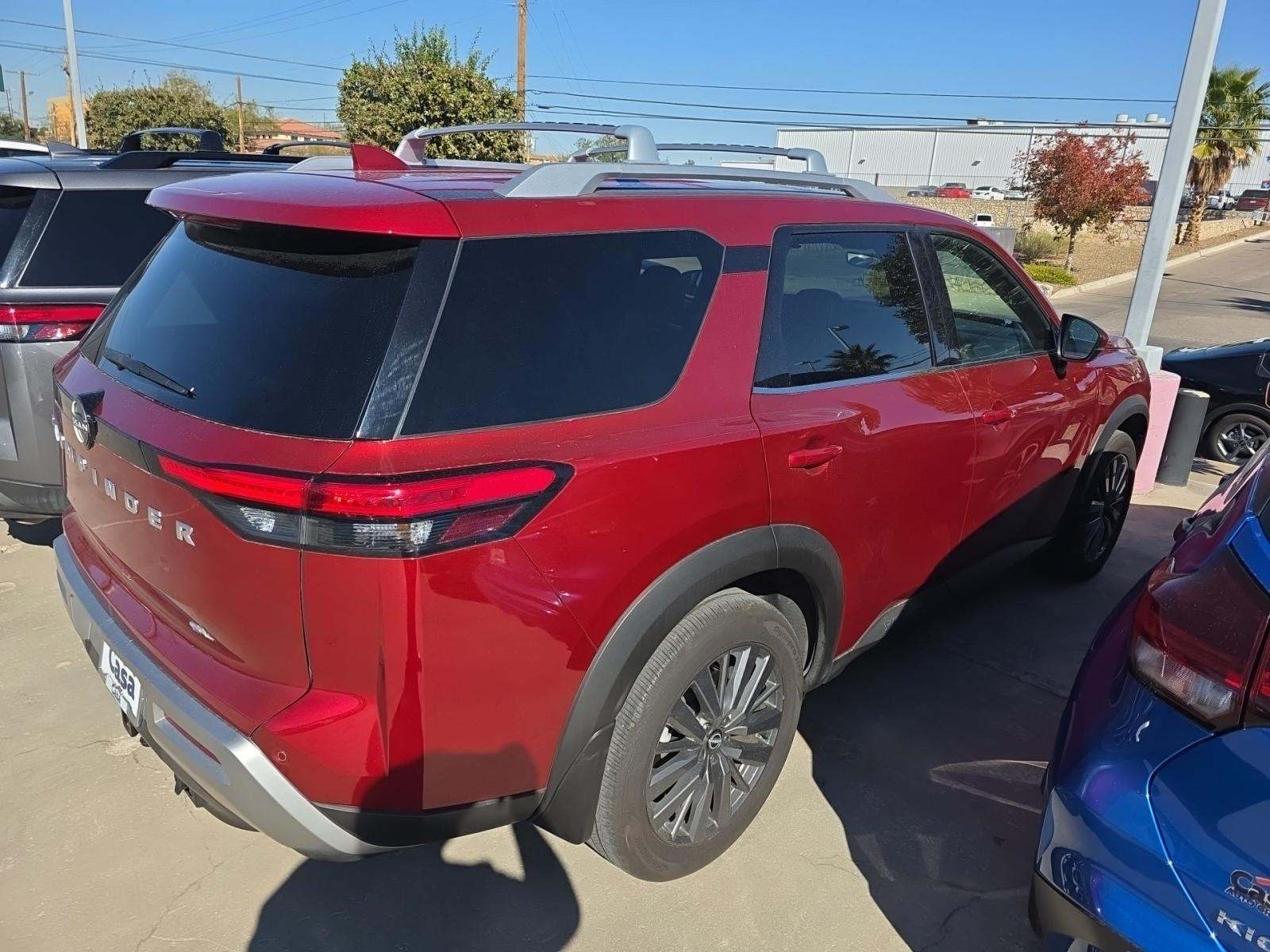 2025 Nissan Pathfinder SL FWD