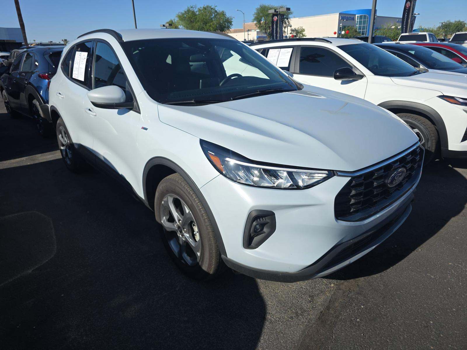 FORD ESCAPE - 4