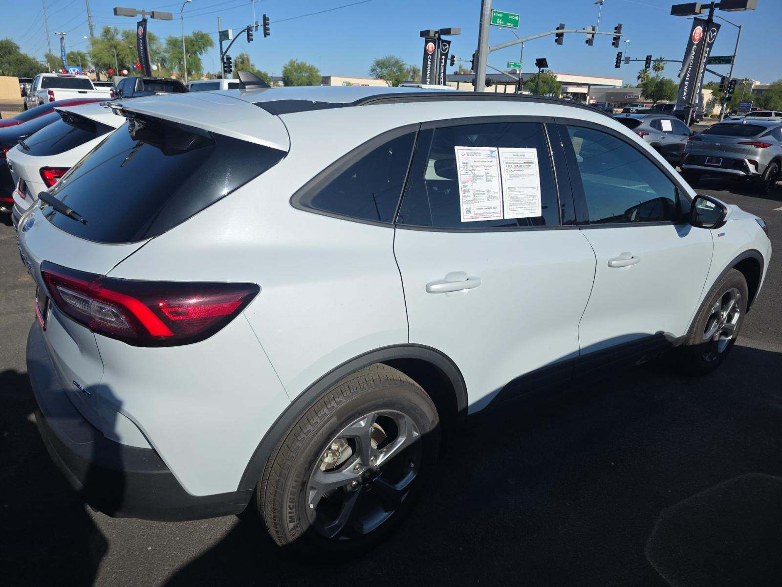 FORD ESCAPE - 3