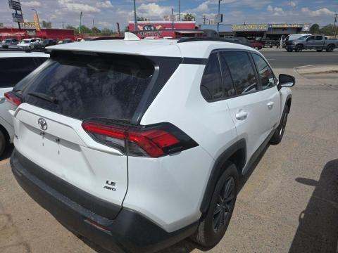 2021 Toyota RAV4 LE AWD