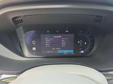 2022 Volvo XC60 B5 Momentum AWD