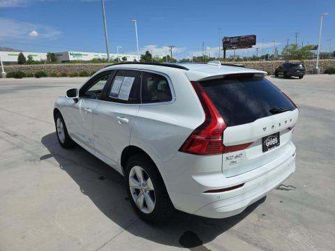 2022 Volvo XC60 B5 Momentum AWD