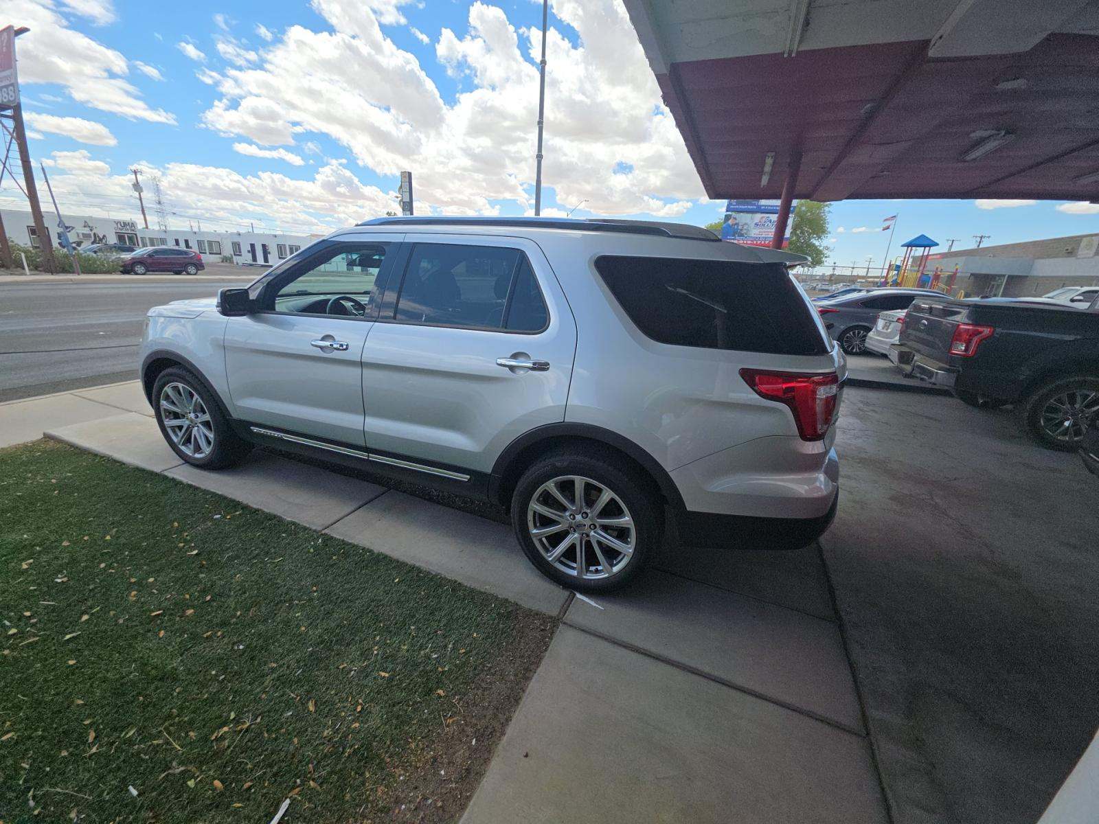 FORD EXPLORER - 2