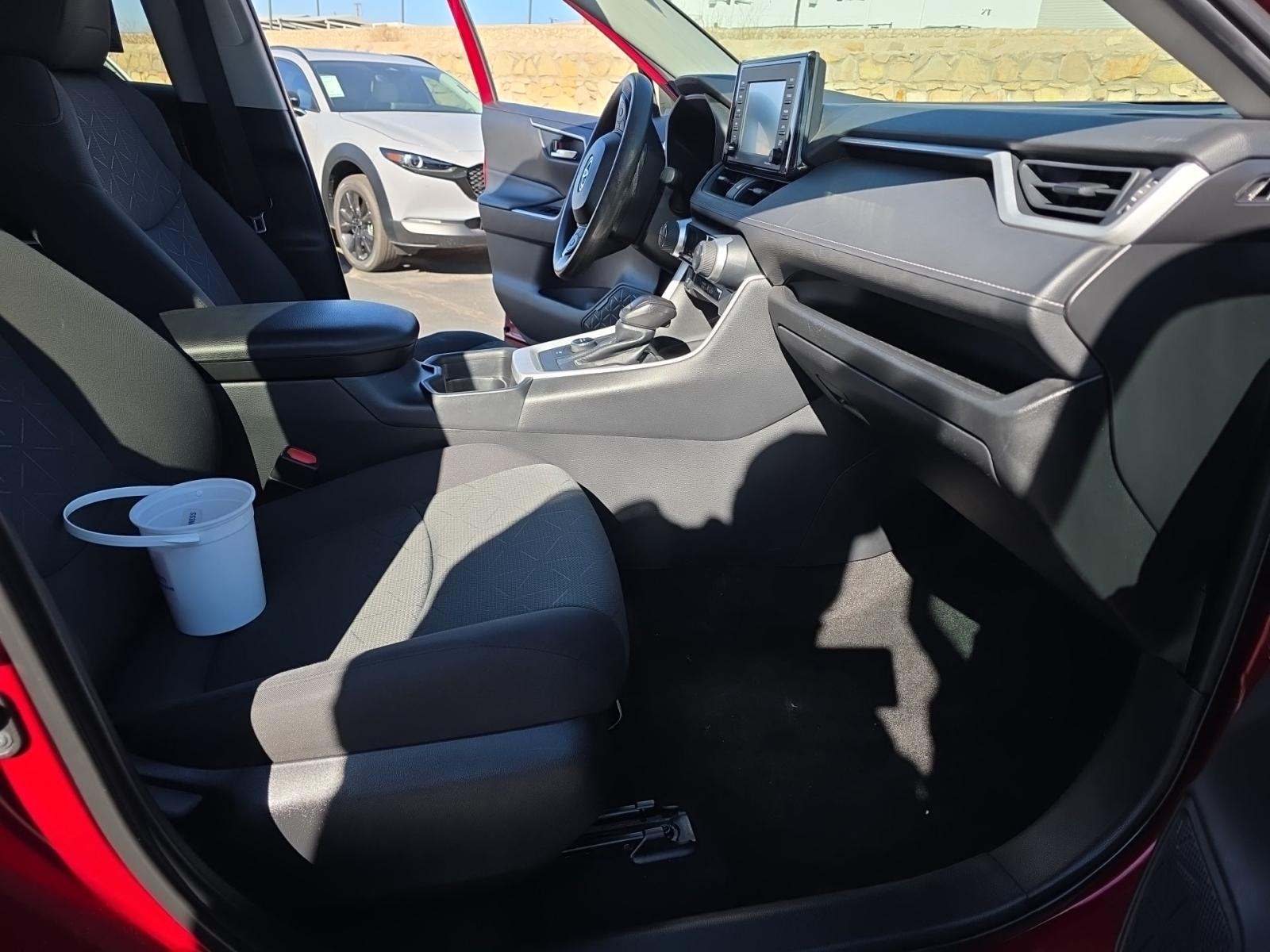 2021 Toyota RAV4 Hybrid XLE AWD