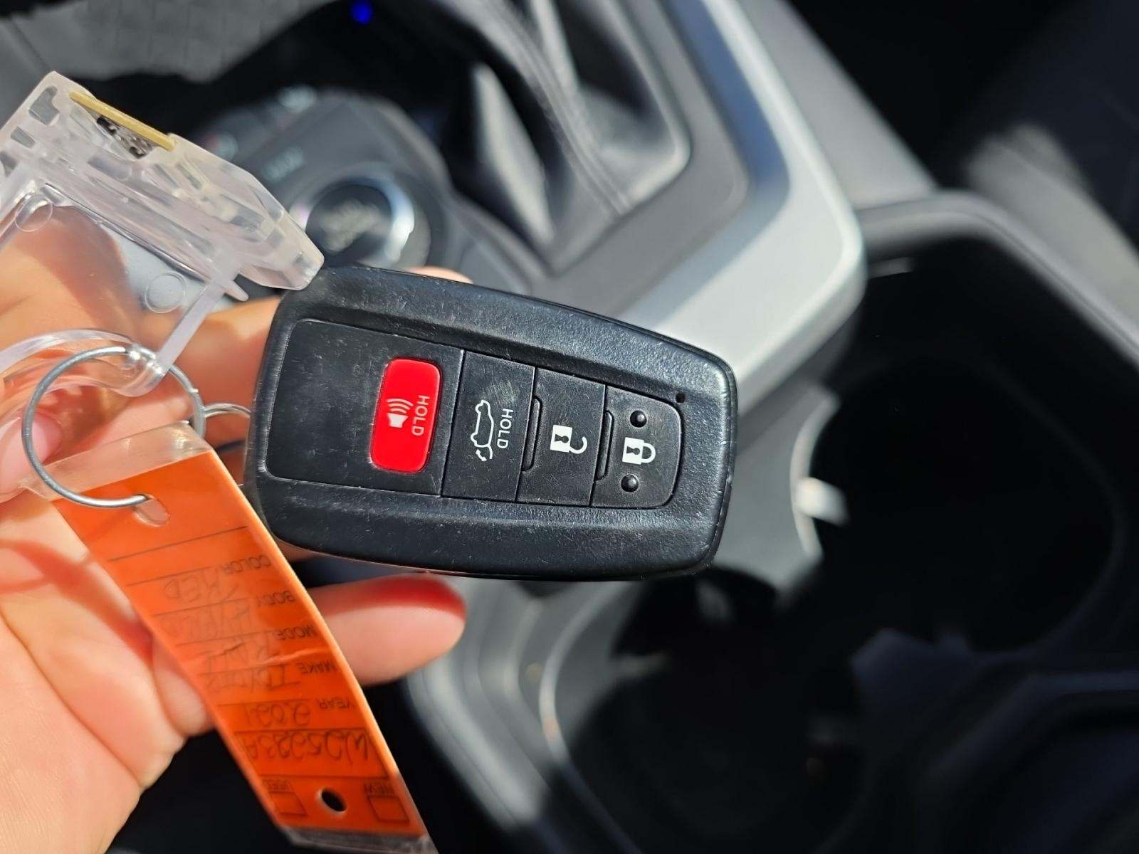 2021 Toyota RAV4 Hybrid XLE AWD