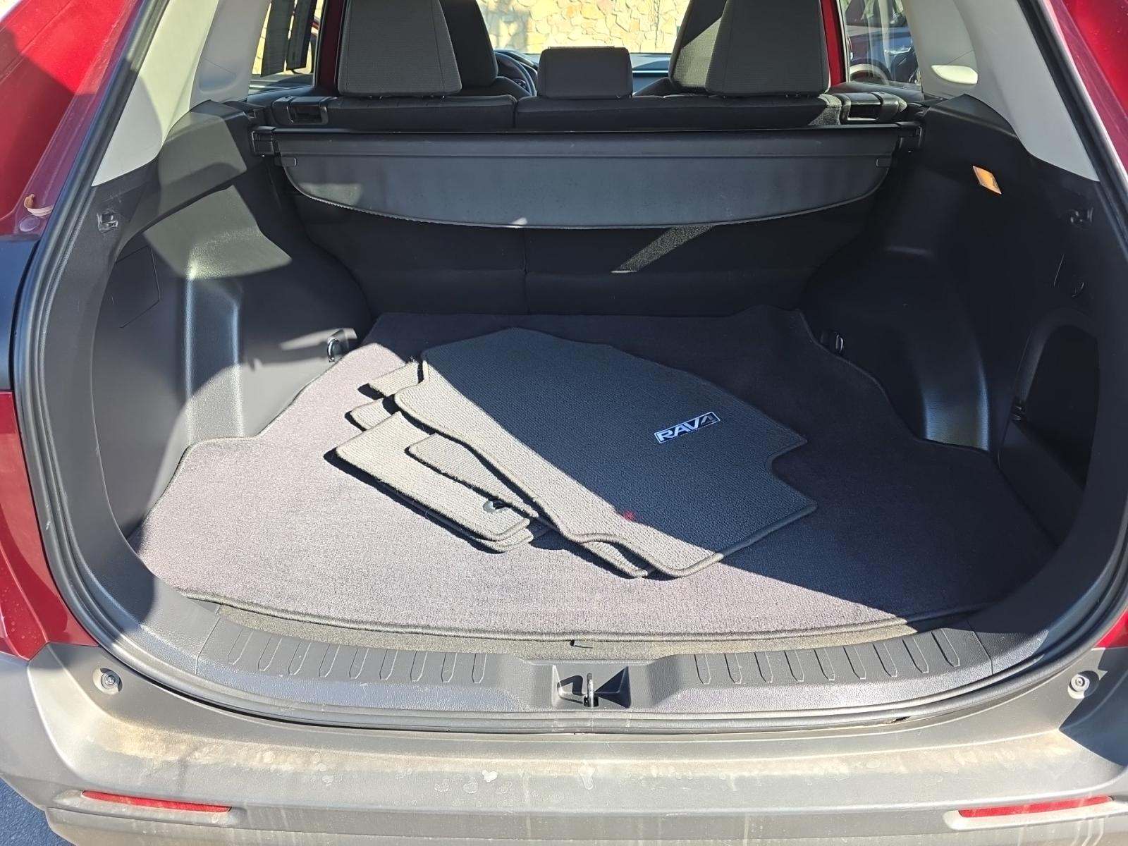 2021 Toyota RAV4 Hybrid XLE AWD