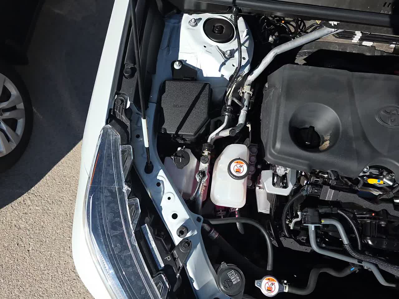 2023 Toyota RAV4 Hybrid SE AWD