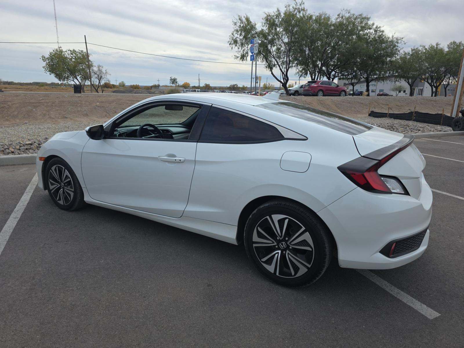 2017 Honda Civic EX-T FWD