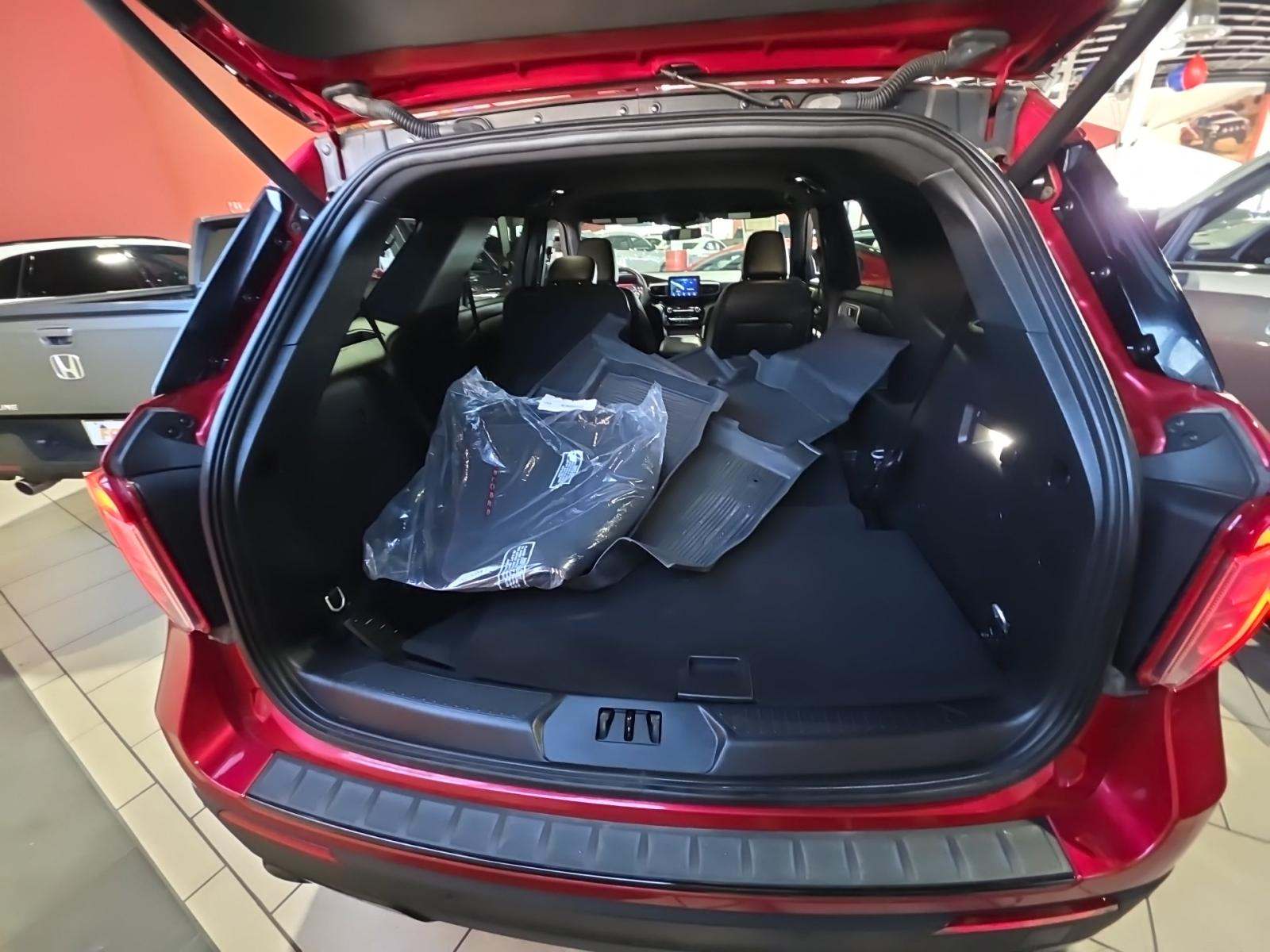 2023 Ford Explorer ST-Line AWD