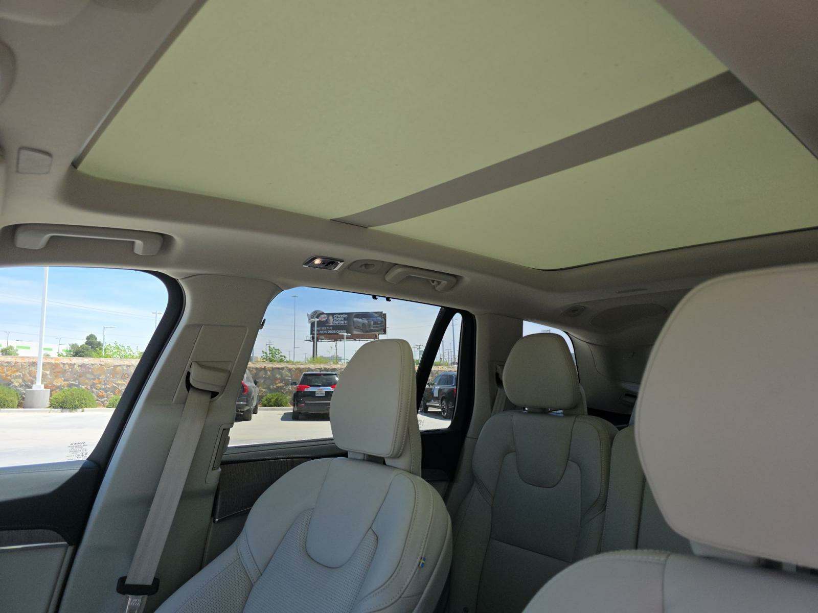 2022 Volvo XC90 T6 Inscription AWD