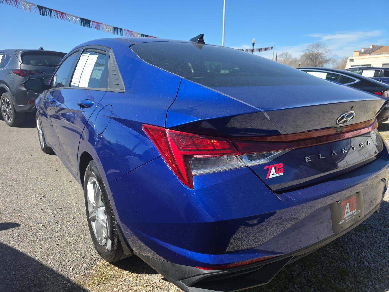 2022 Hyundai Elantra SEL FWD