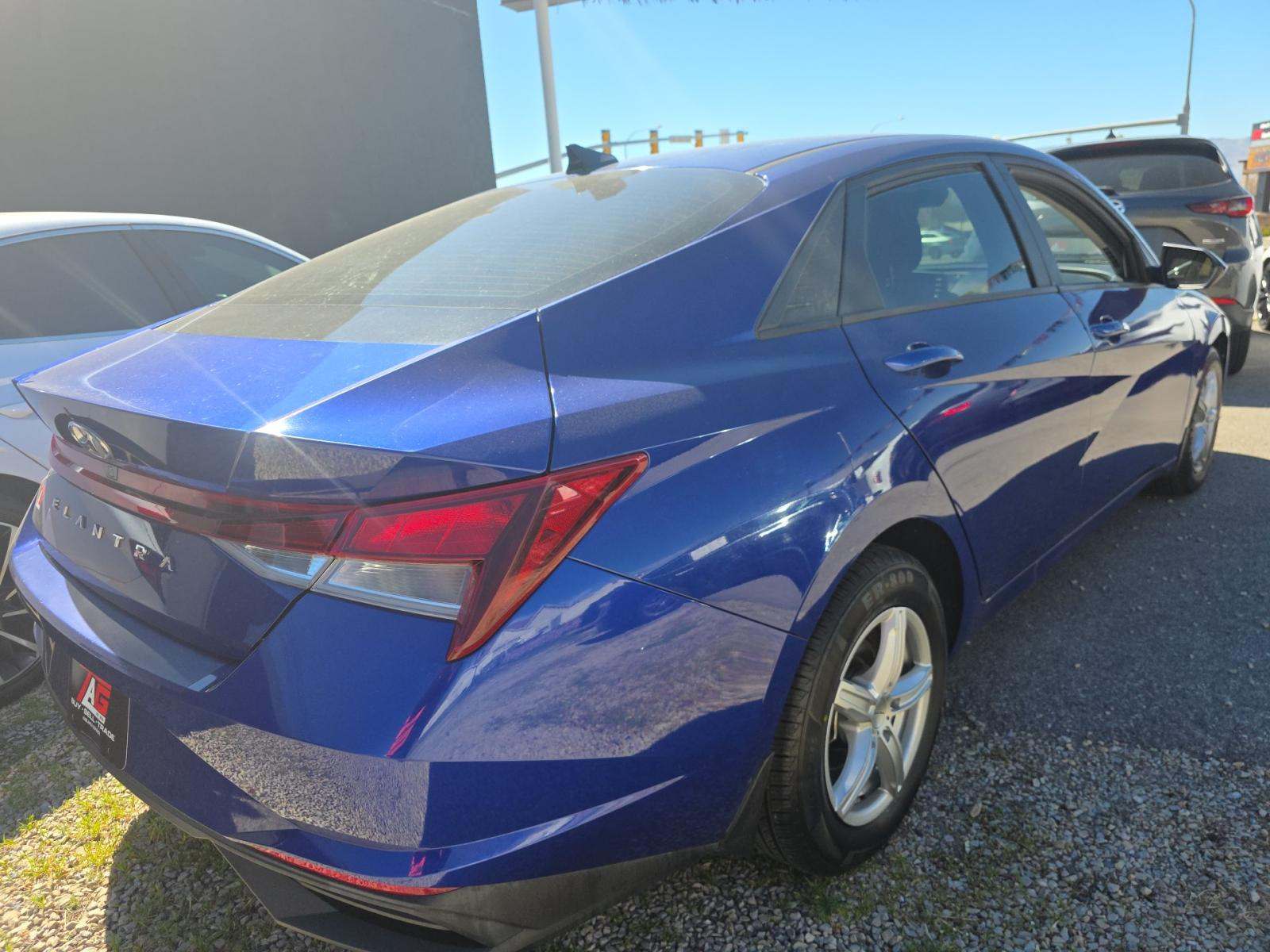 2022 Hyundai Elantra SEL FWD