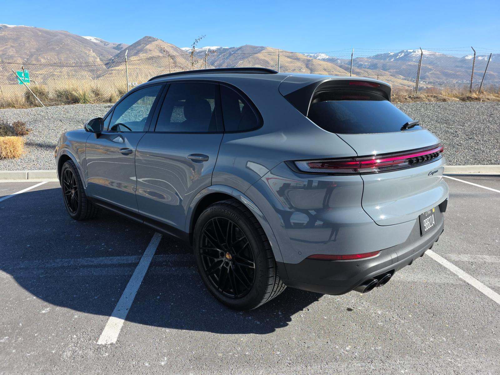 2025 Porsche Cayenne Base AWD