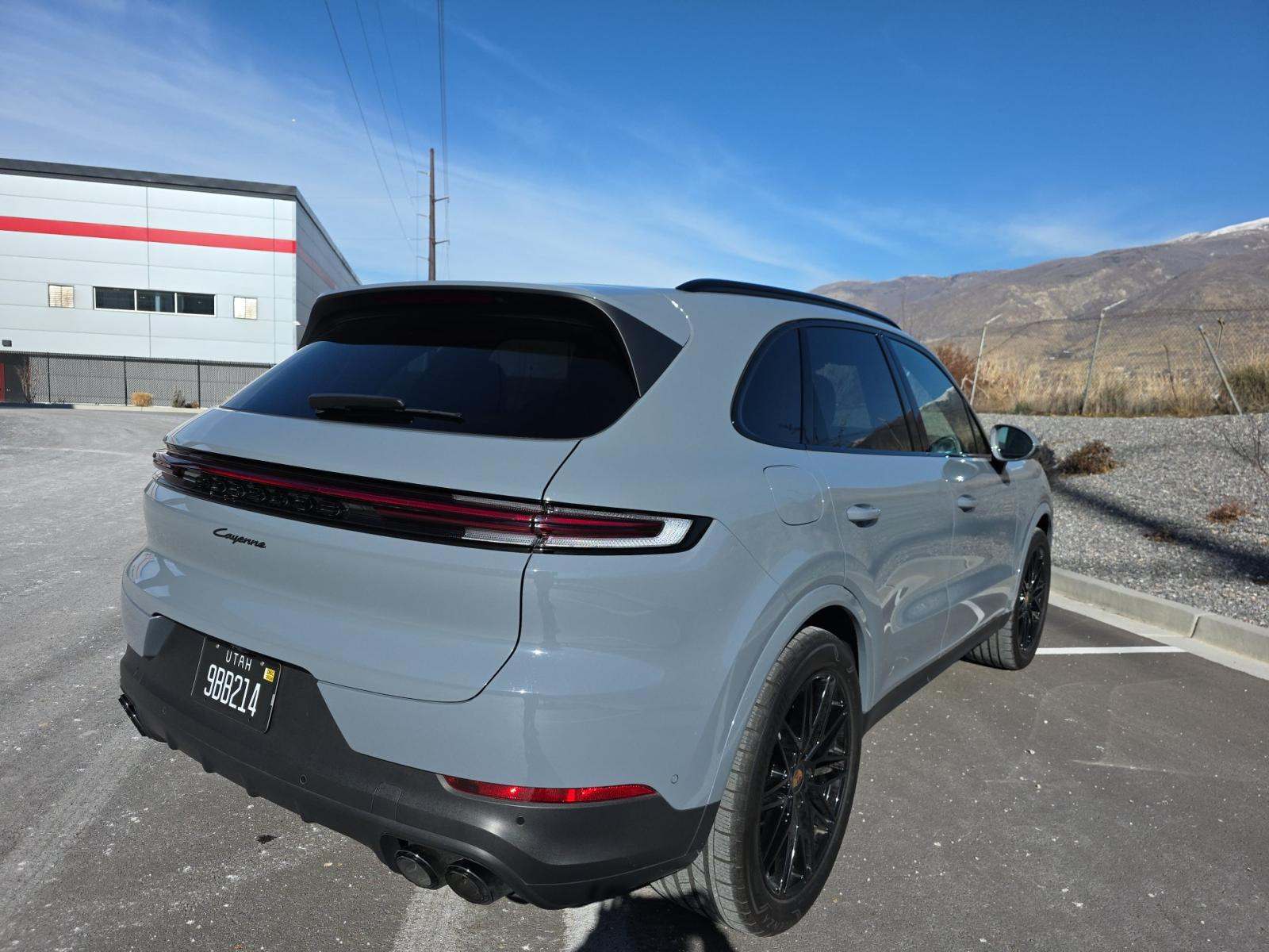 2025 Porsche Cayenne Base AWD