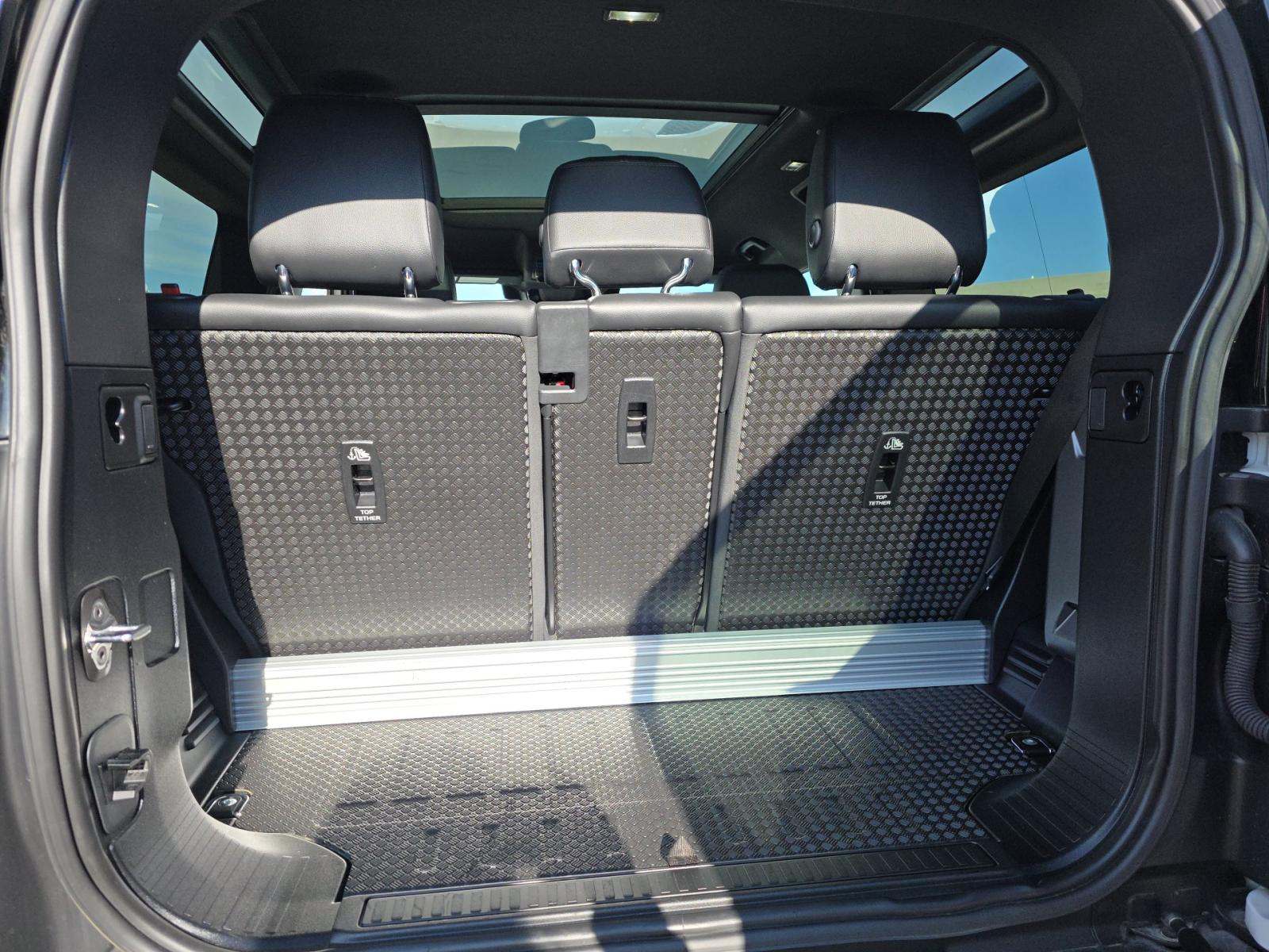 2024 Land Rover Defender 90 S AWD
