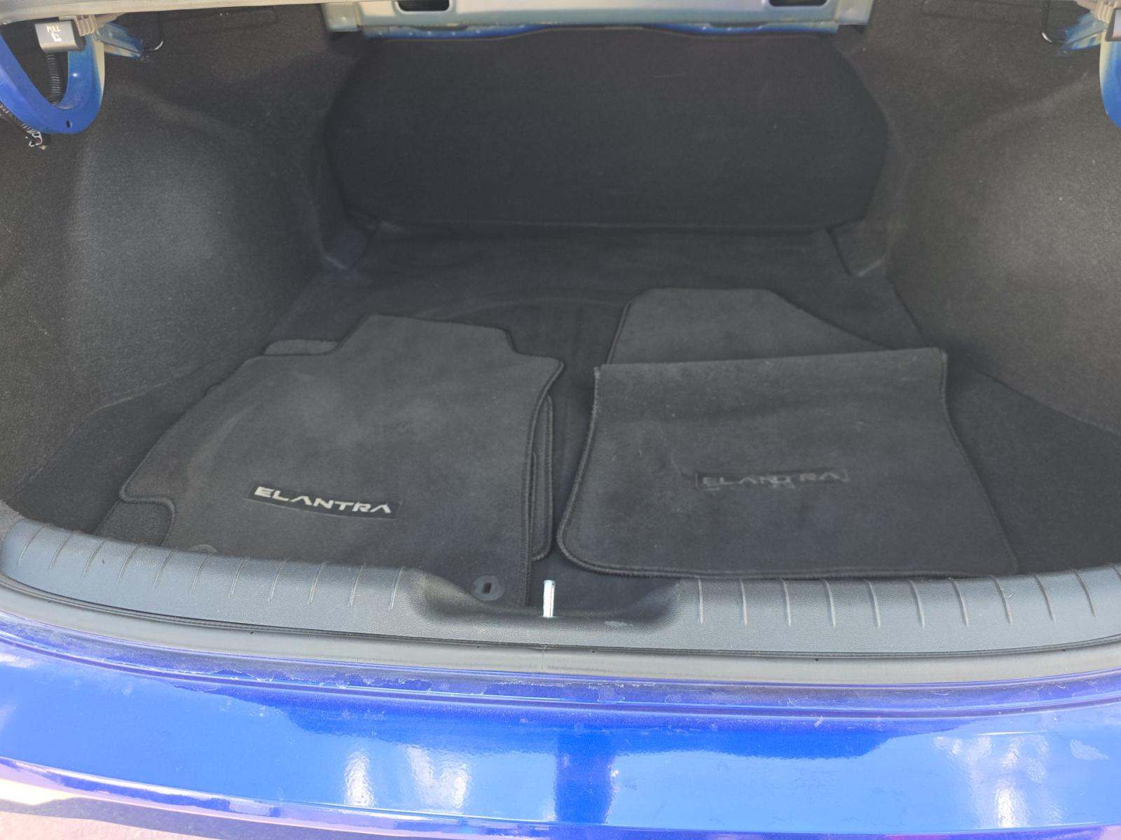 2021 Hyundai Elantra SEL FWD