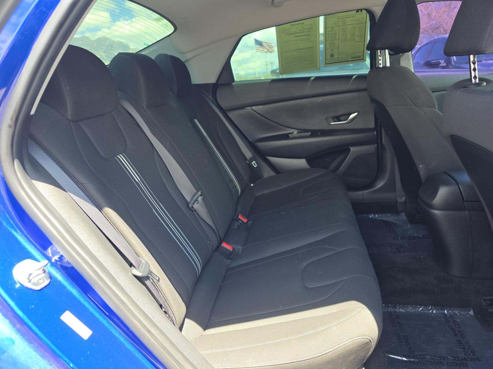 2021 Hyundai Elantra SEL FWD