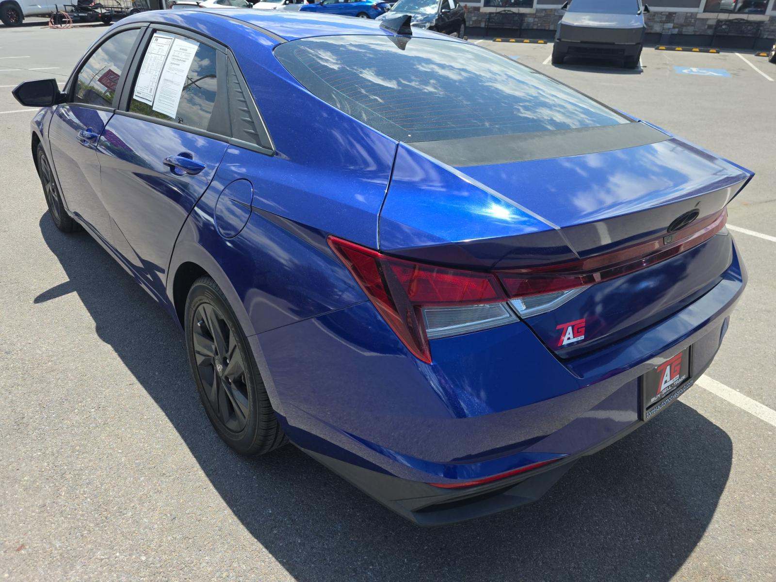 2021 Hyundai Elantra SEL FWD