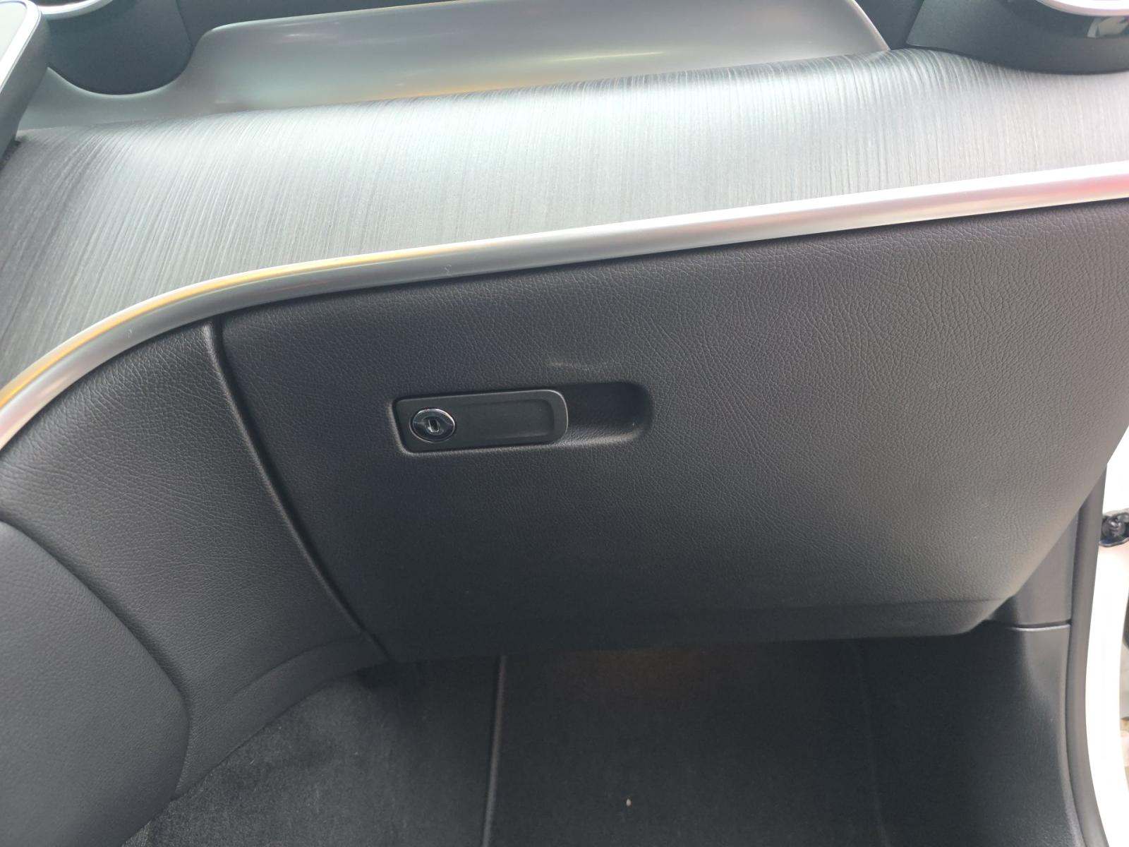 2024 Mercedes-Benz GLC GLC 300 RWD