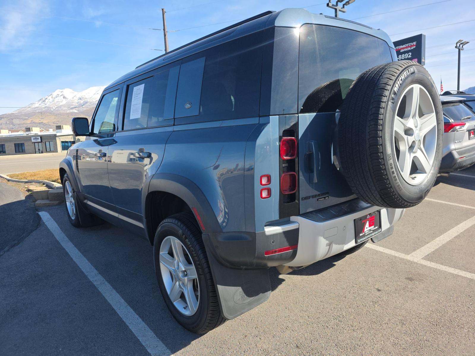 2020 Land Rover Defender 110 SE AWD