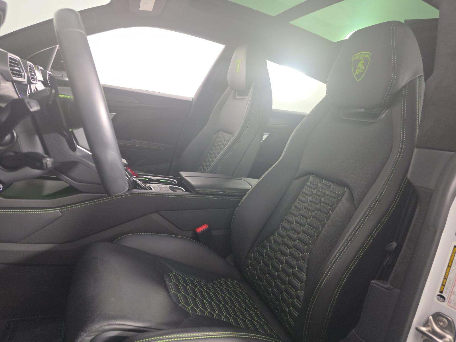 2021 Lamborghini Urus Pearl Capsule AWD