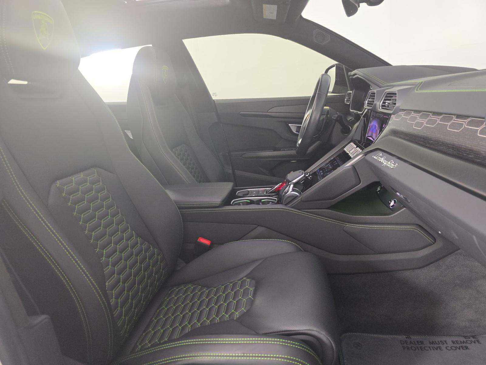 2021 Lamborghini Urus Pearl Capsule AWD