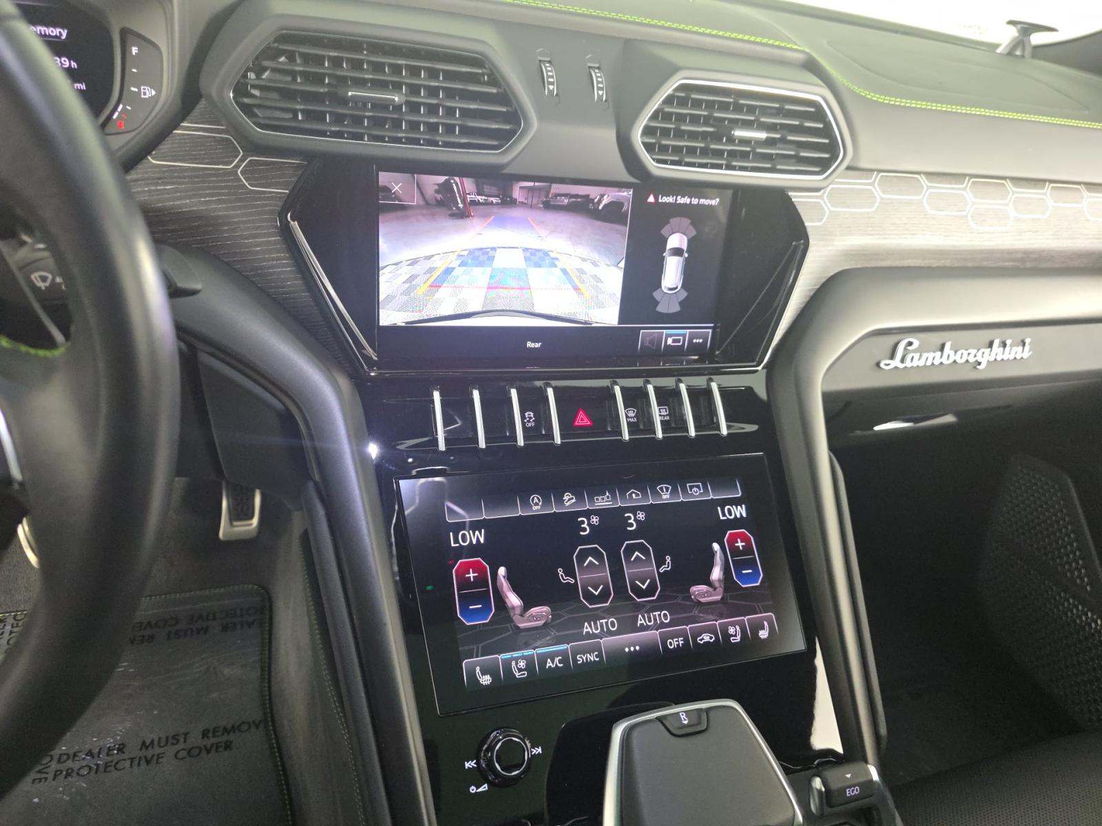 2021 Lamborghini Urus Pearl Capsule AWD