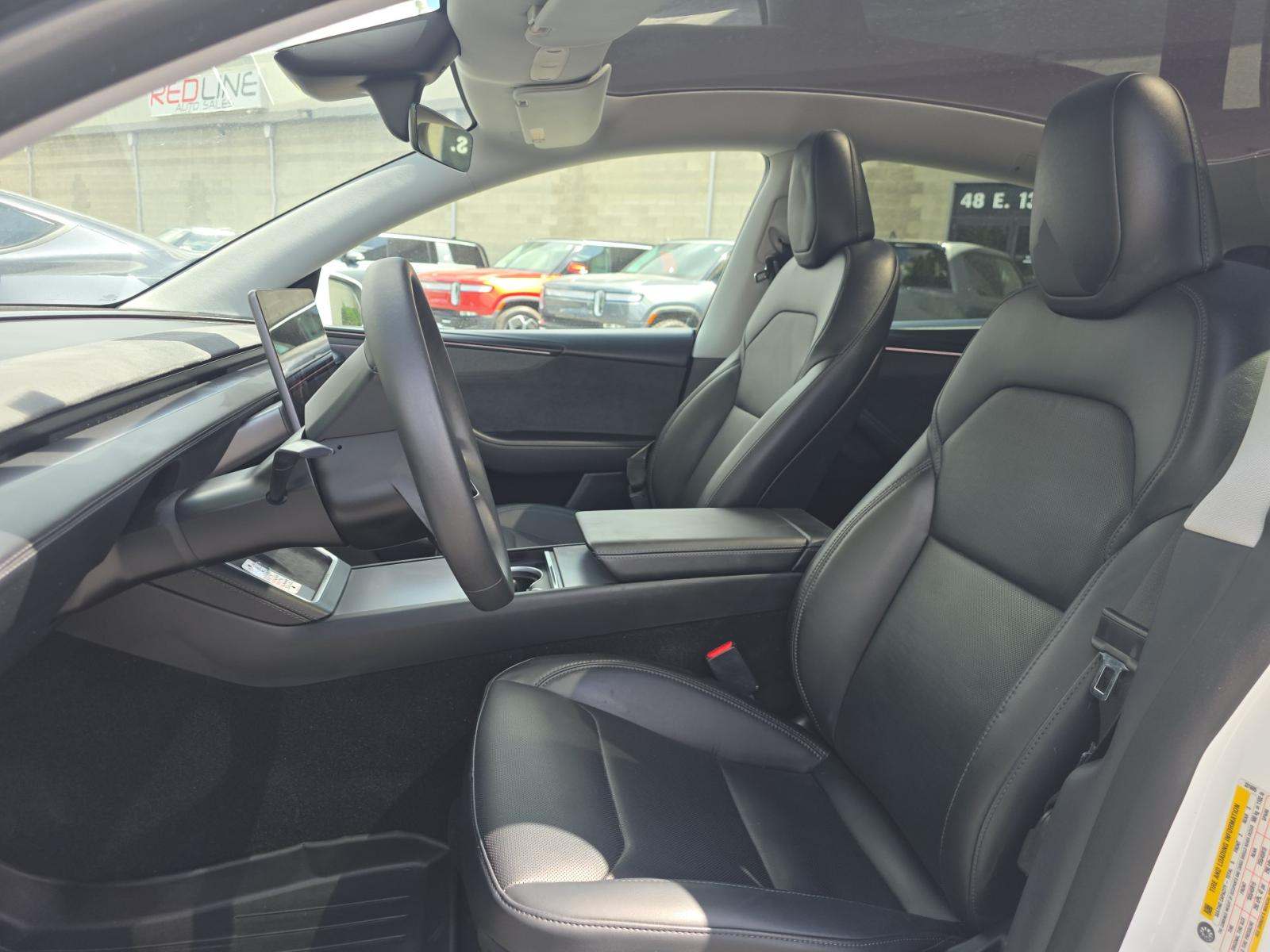 TESLA MODEL Y - 6
