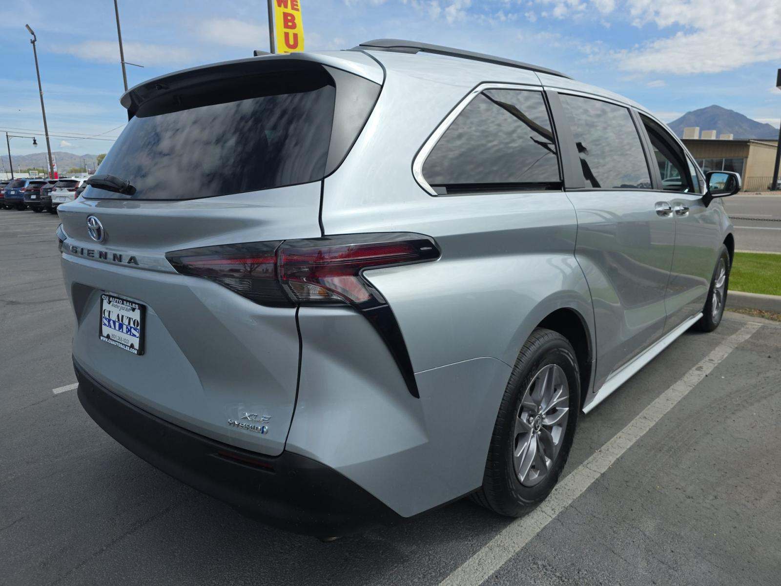 TOYOTA SIENNA - 3