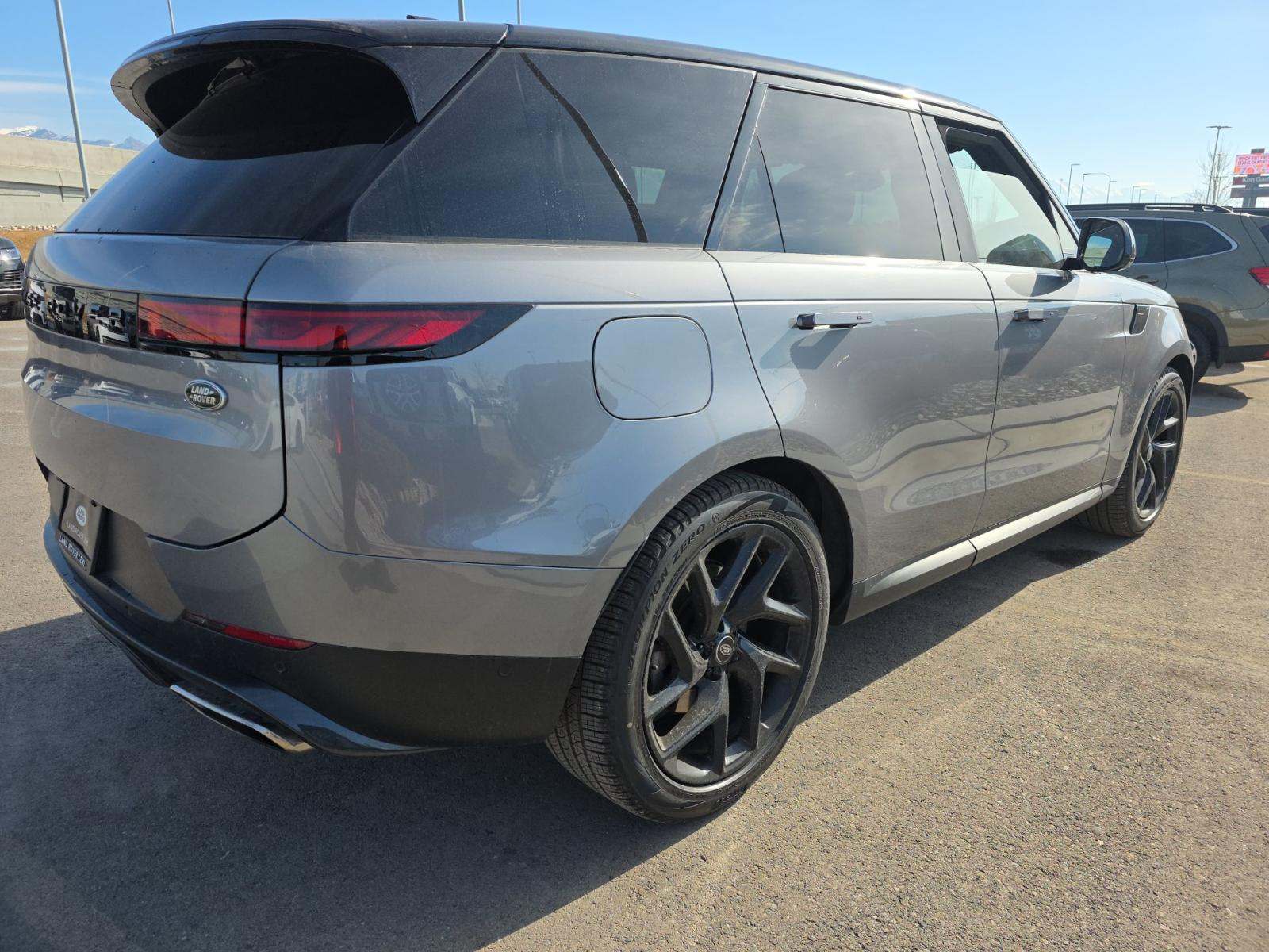 2023 Land Rover Range Rover Sport SE AWD