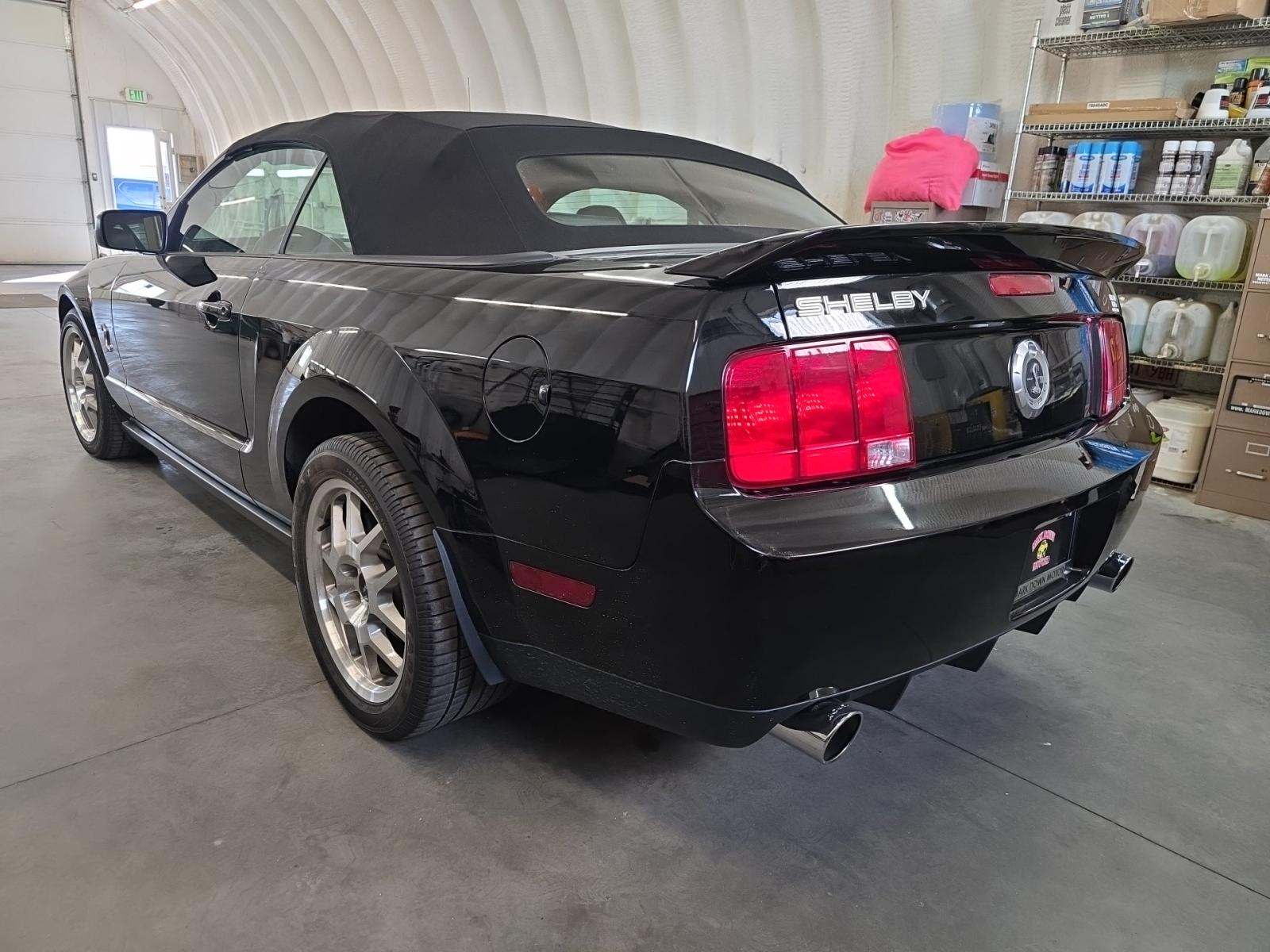 FORD MUSTANG - 2