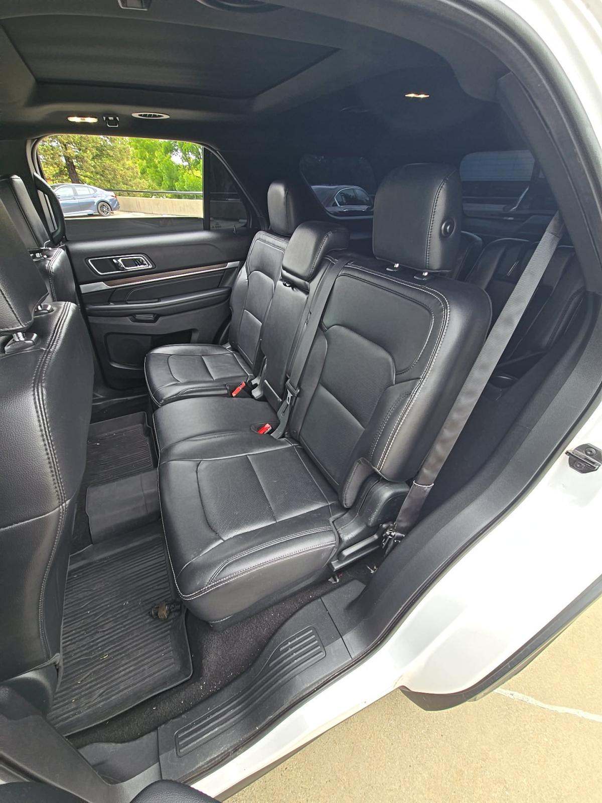 FORD EXPLORER - 9