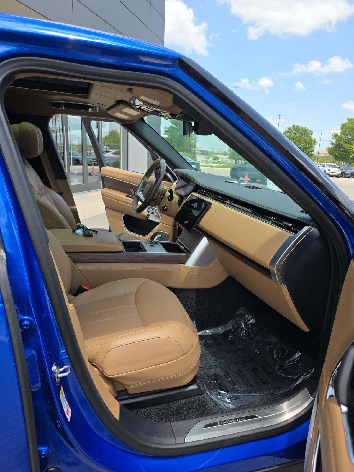 2025 Land Rover Range Rover Autobiography AWD