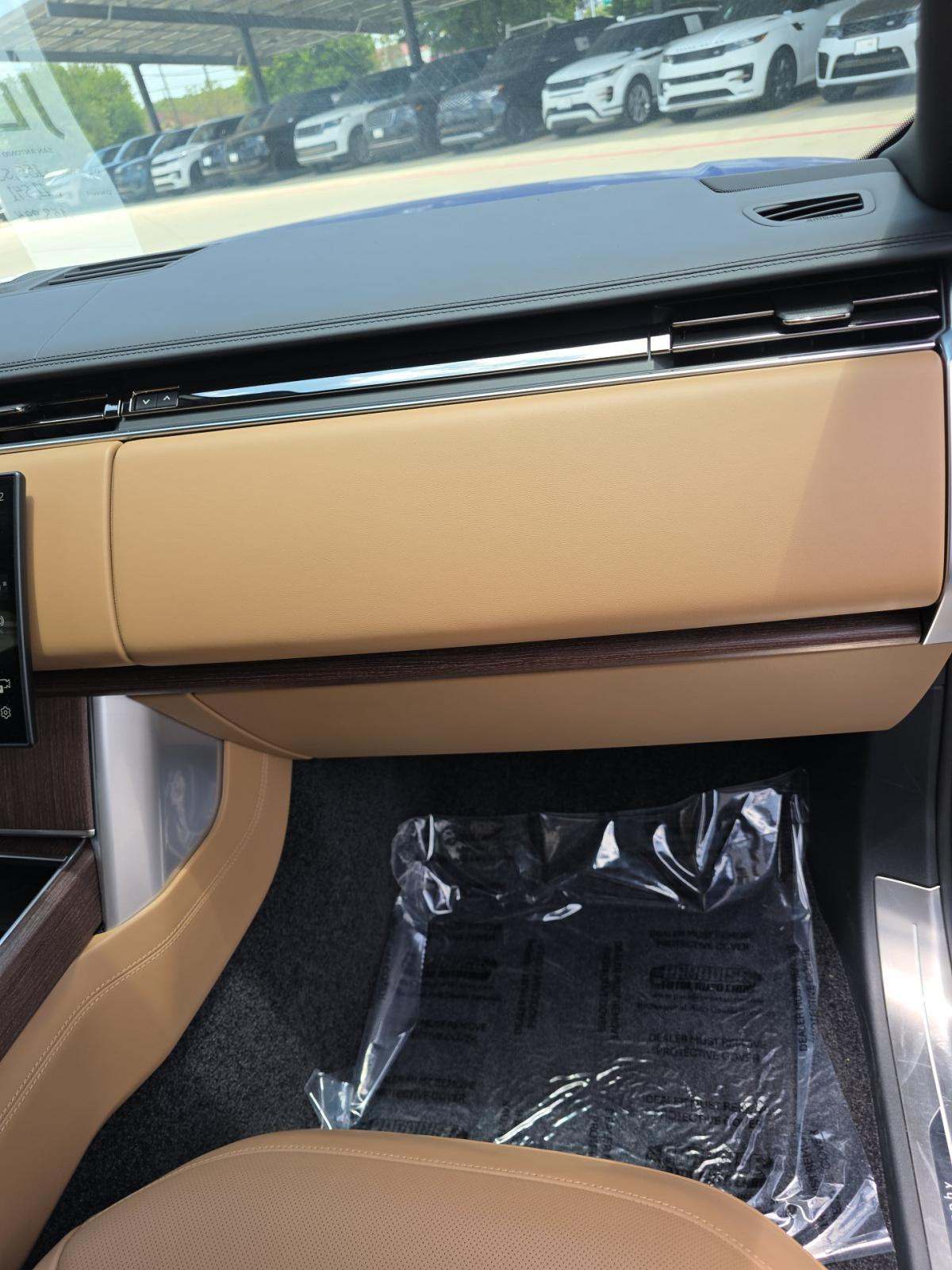 2025 Land Rover Range Rover Autobiography AWD