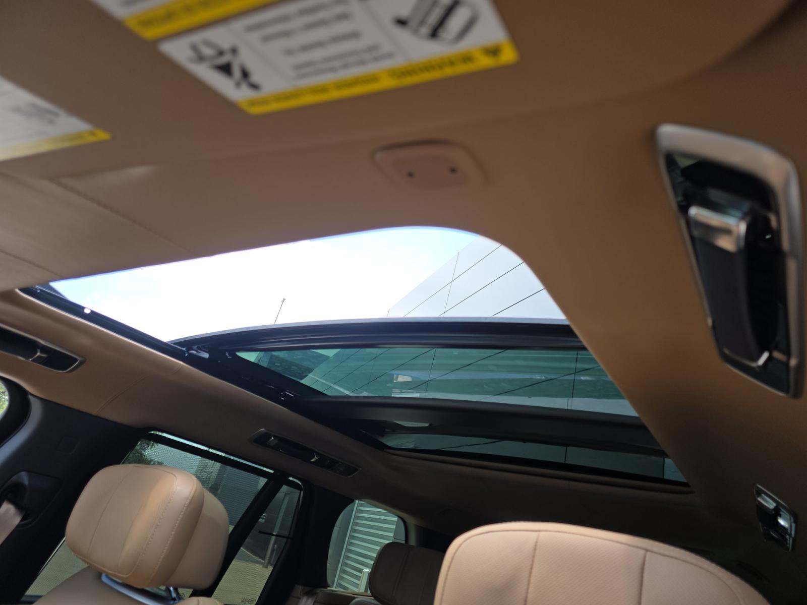2025 Land Rover Range Rover Autobiography AWD