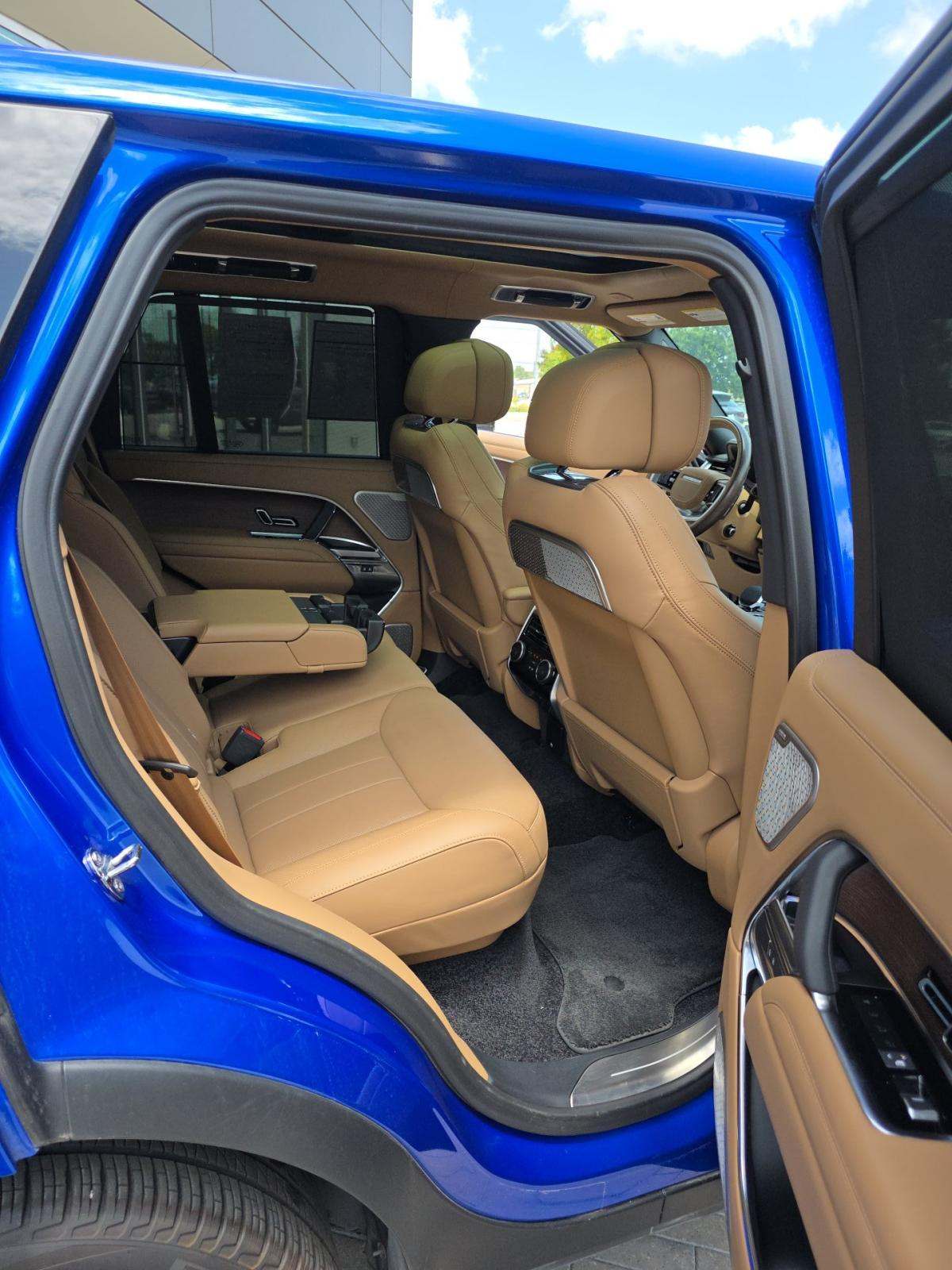 2025 Land Rover Range Rover Autobiography AWD